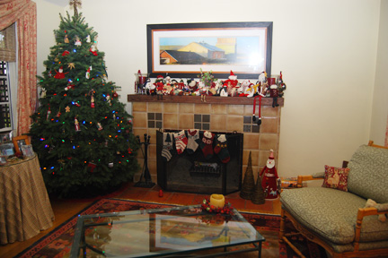 fireplace decoratsed for Christmas
