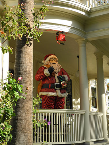 Santa at the porte-cochere