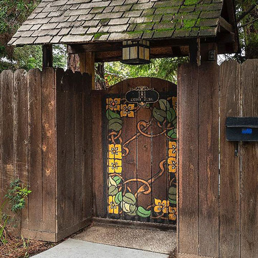 gate