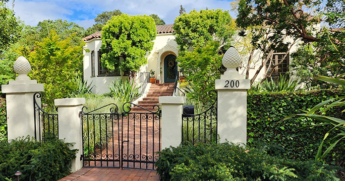 200 Coleridge