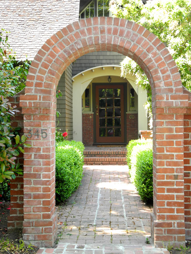 brick arch 2015