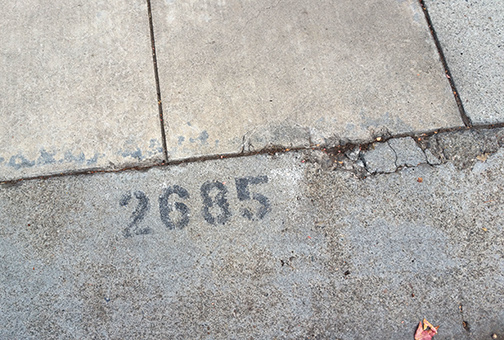 street marking of address