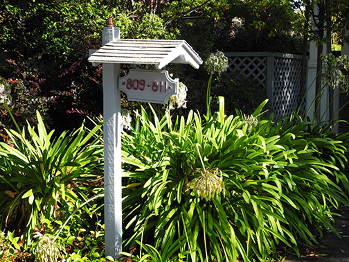 address sign