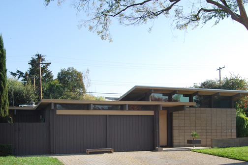 319 Parkside showing butterfly roof towards back of house