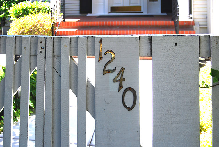 gate