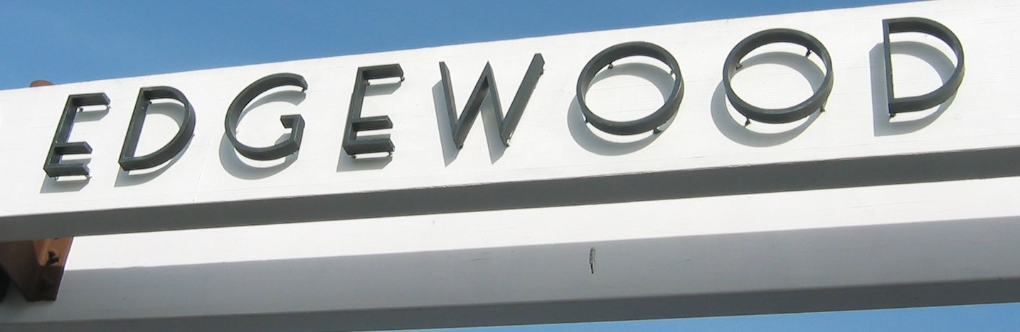 Edgewood Plaza sign